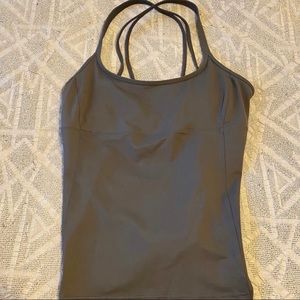 NWOT ALO Yoga Crisscross Sports Top w/Built In Bra